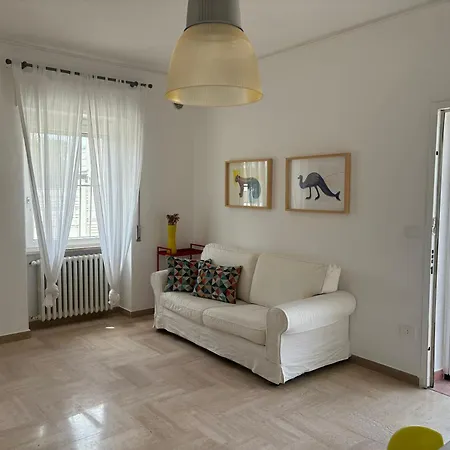 Apartament Est Est Est *